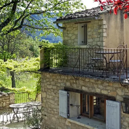 Le Deffends De Redon 3* Montbrun-les-Bains