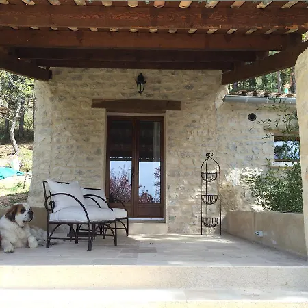 Le Deffends De Redon Bed & Breakfast 3*