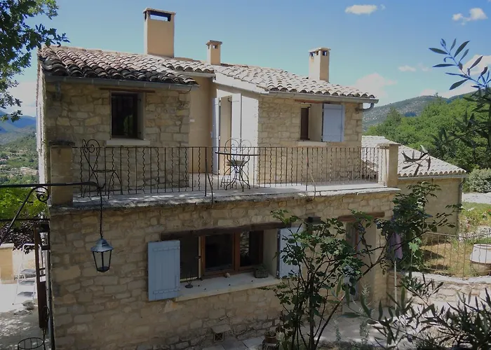 Le Deffends De Redon 3* Montbrun-les-Bains